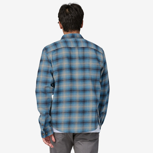 Patagonia Men's Long-Sleeved Lightweight Fjord Flannel Shirt