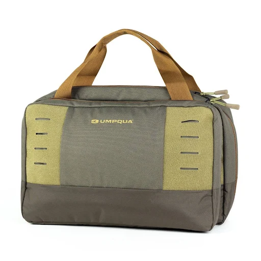 Umpqua ZS2 Traveler Fly Tying Kit Bag