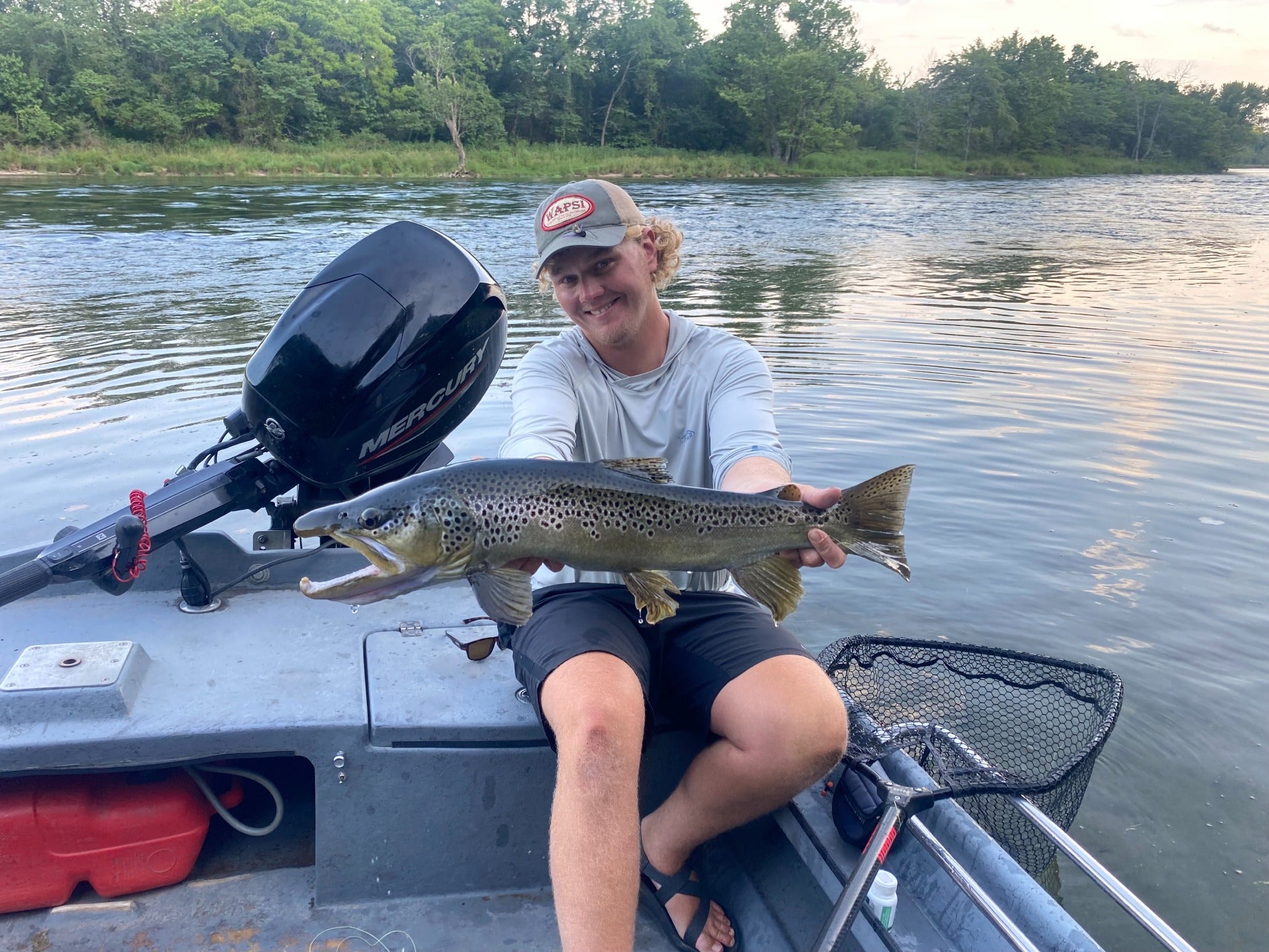 whiterivertrophytrout_2z3P.jpeg