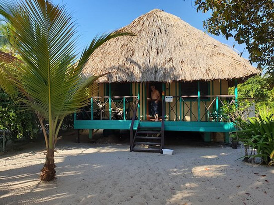 Tarpon Caye Lodge